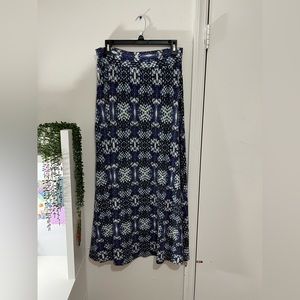 Women long skirt size medium